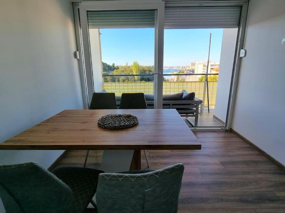 Sea View Balcony And Parking Appartement Zadar Buitenkant foto